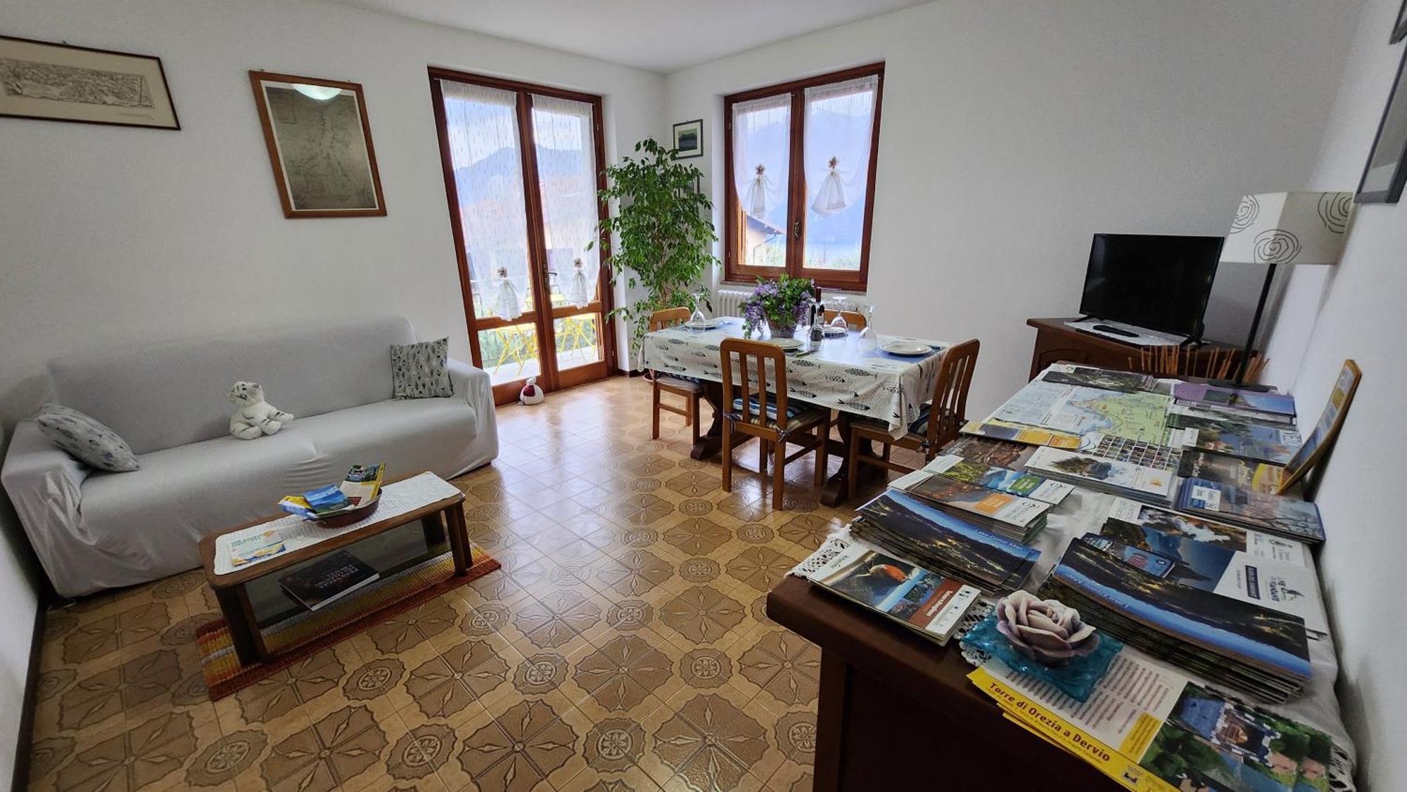 Apartment L'Ulivo Lake View In Private Street เลียร์นา ภายนอก รูปภาพ