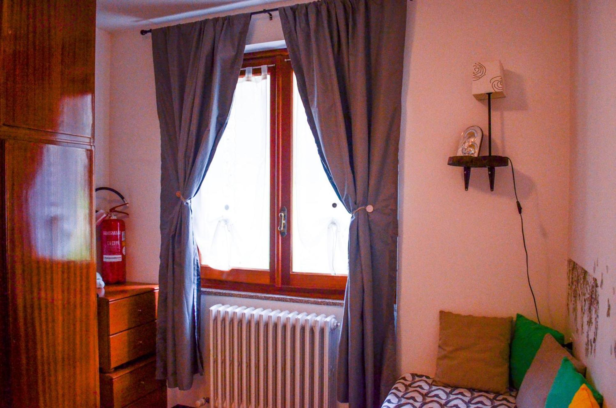 Apartment L'Ulivo Lake View In Private Street เลียร์นา ภายนอก รูปภาพ